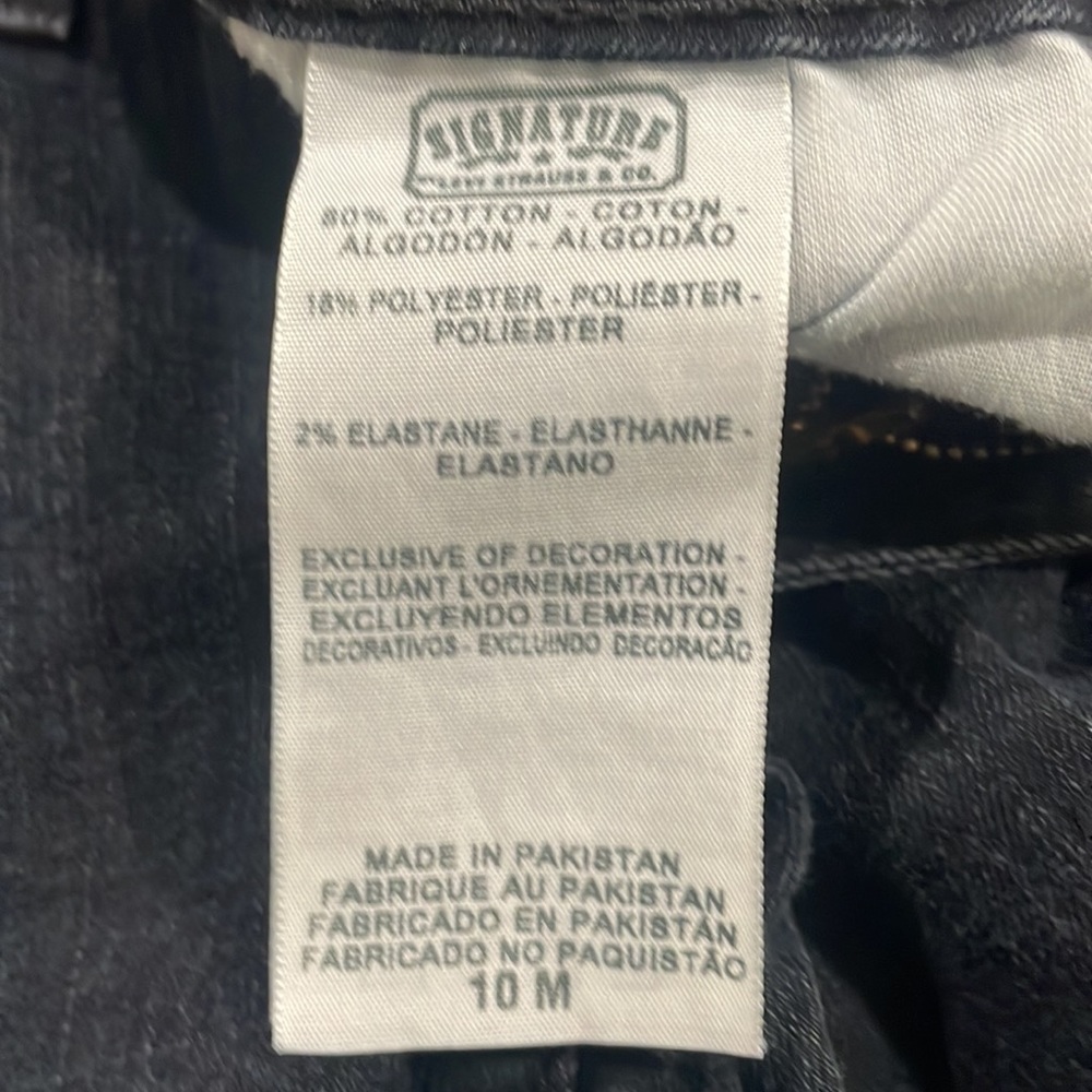 Women’s Jeans Brand: Signature by Levi’s Size:6 - Picture 6 of 6